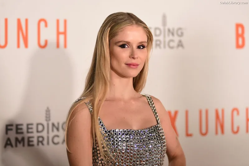 Erin Moriarty photo 18 of 978