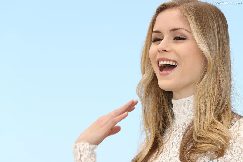 Erin Moriarty photo 2 of 978