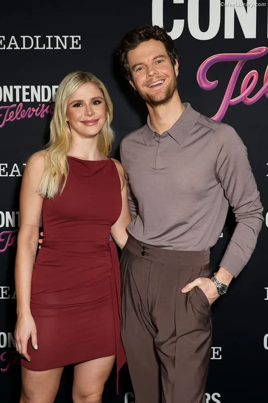 Erin Moriarty photo 3 of 978
