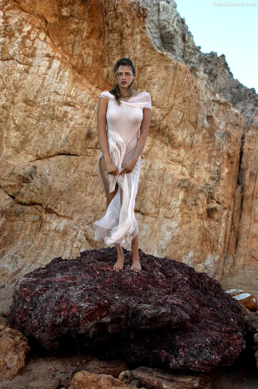 Estella Warren photo 20 of 145