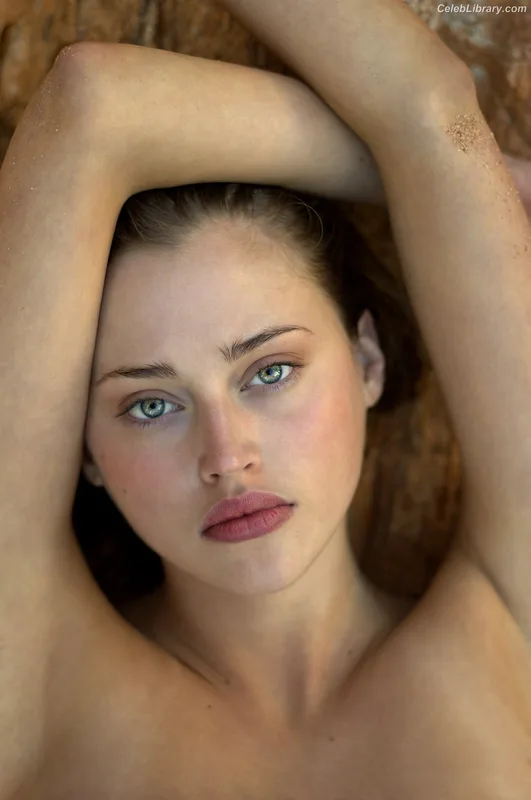 Estella Warren photo 6 of 145