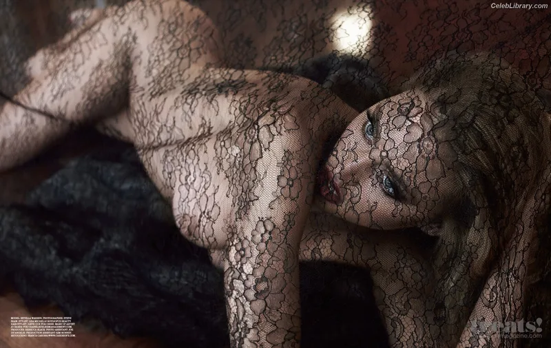 Estella Warren photo 13 of 145