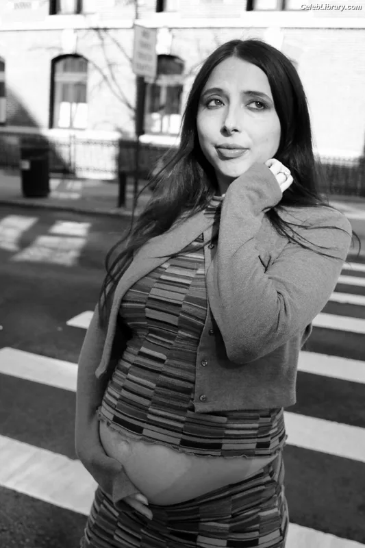 Esther Povitsky photo 5 of 179