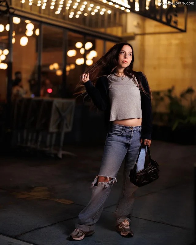 Esther Povitsky photo 22 of 179