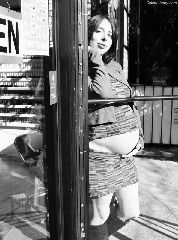 Esther Povitsky photo 20 of 179