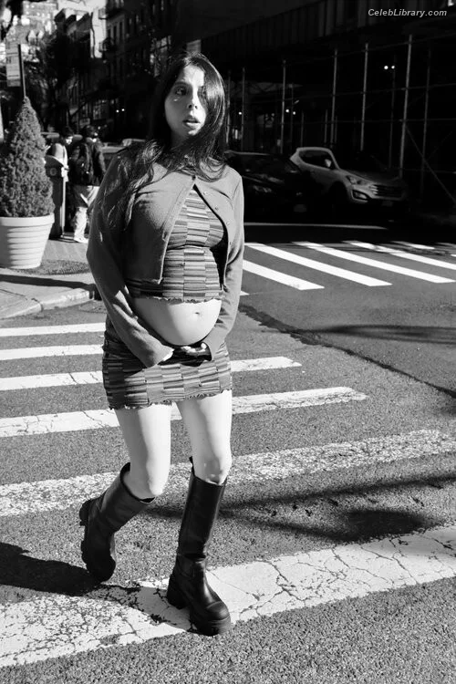 Esther Povitsky photo 21 of 179