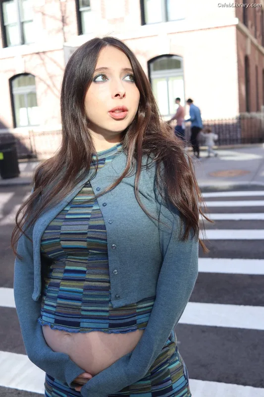 Esther Povitsky photo 8 of 179