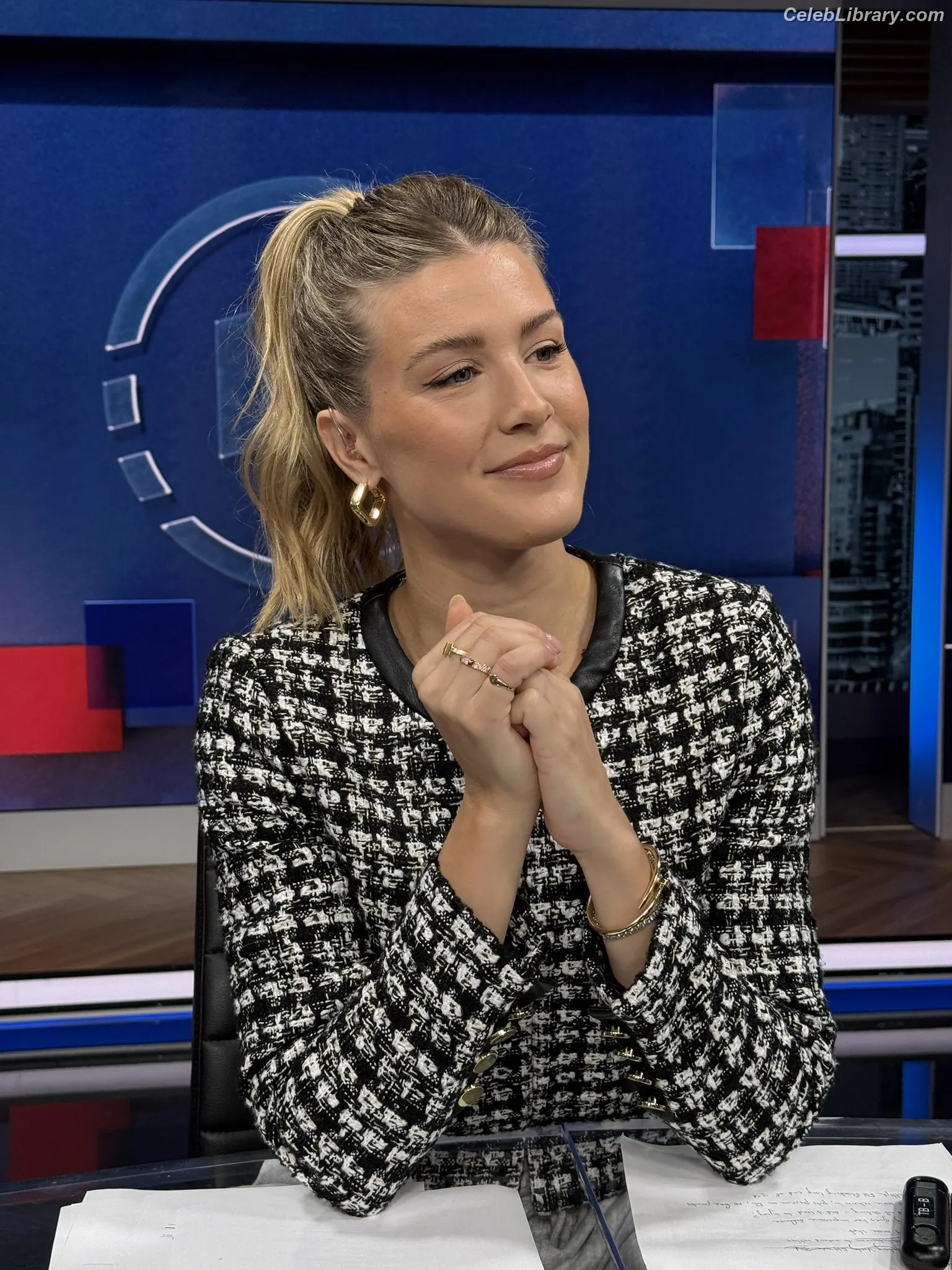 Eugenie Bouchard photo 3 of 439