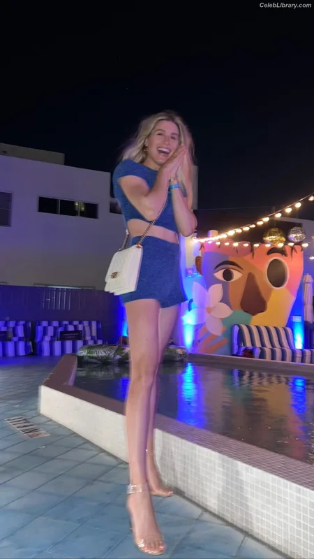 Eugenie Bouchard photo 23 of 440