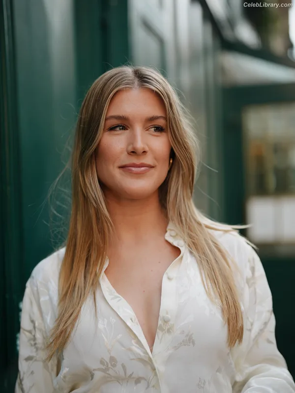 Eugenie Bouchard photo 22 of 440