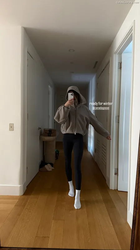 Eugenie Bouchard photo 4 of 440