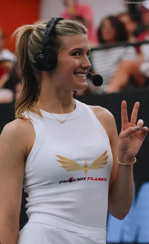 Eugenie Bouchard photo 12 of 440