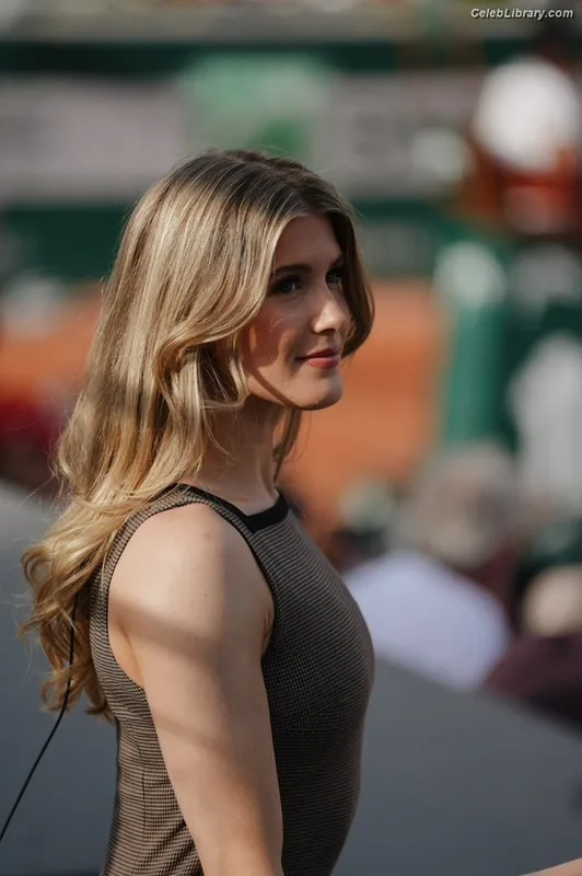Eugenie Bouchard photo 15 of 440