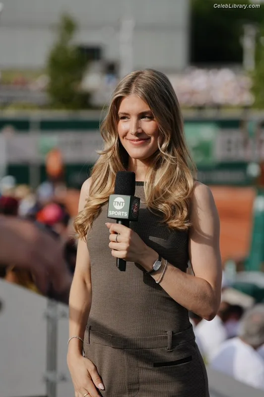 Eugenie Bouchard photo 17 of 440