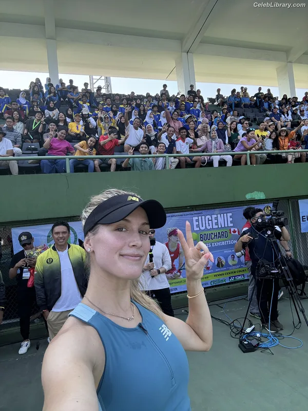Eugenie Bouchard photo 2 of 440