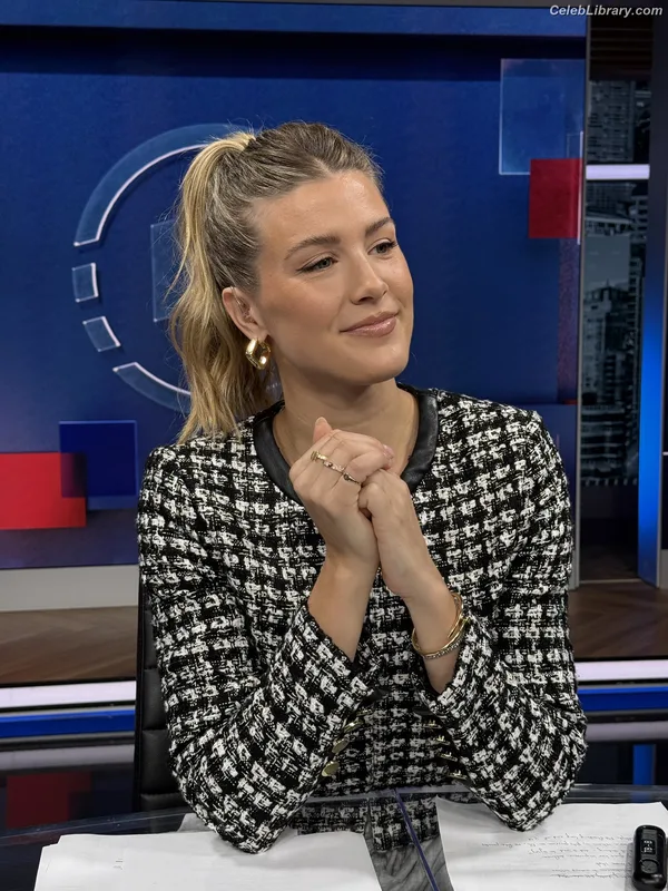 Eugenie Bouchard photo 3 of 440