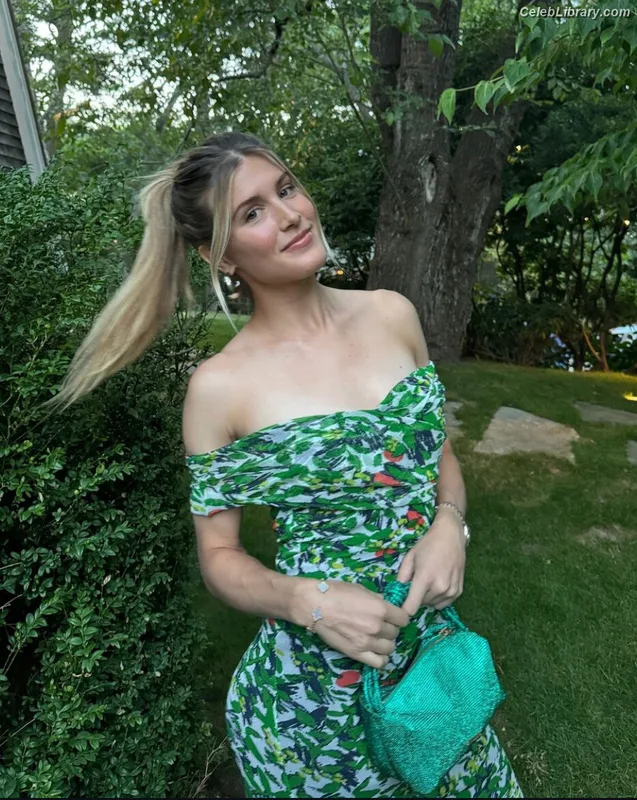 Eugenie Bouchard photo 10 of 440
