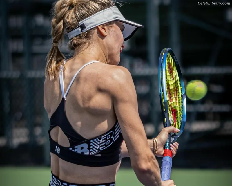 Eugenie Bouchard photo 16 of 440