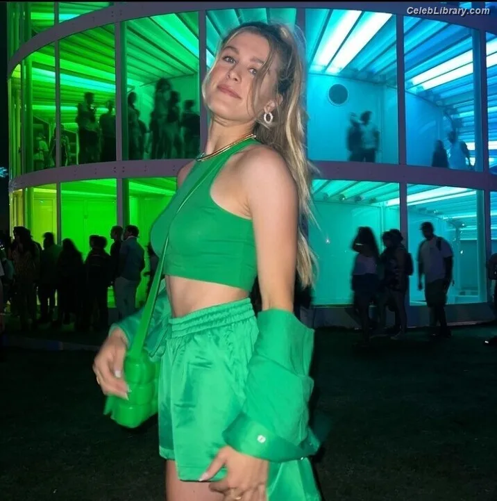 Eugenie Bouchard photo 5 of 440