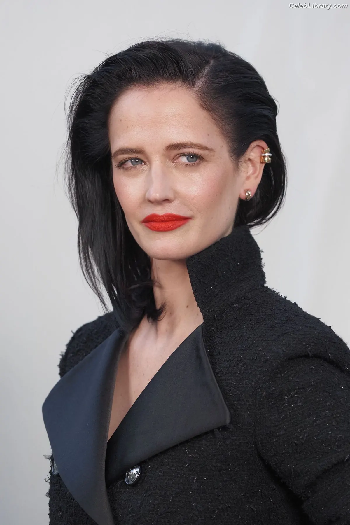 Eva Green photo 14 of 371