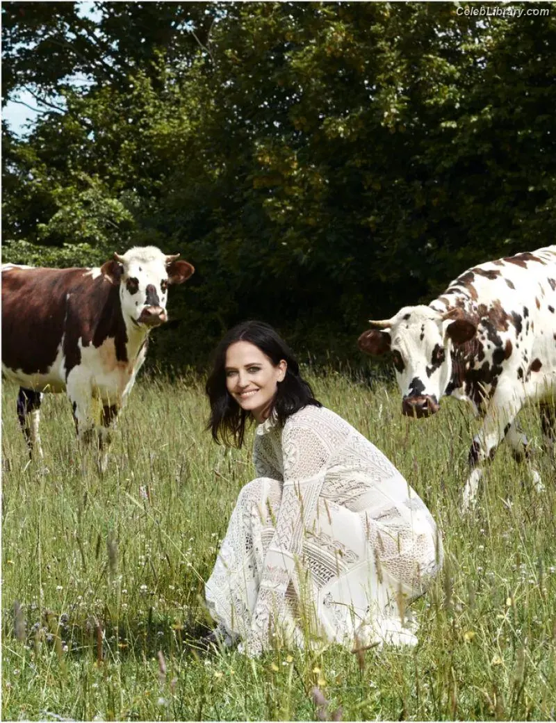 Eva Green photo 19 of 371