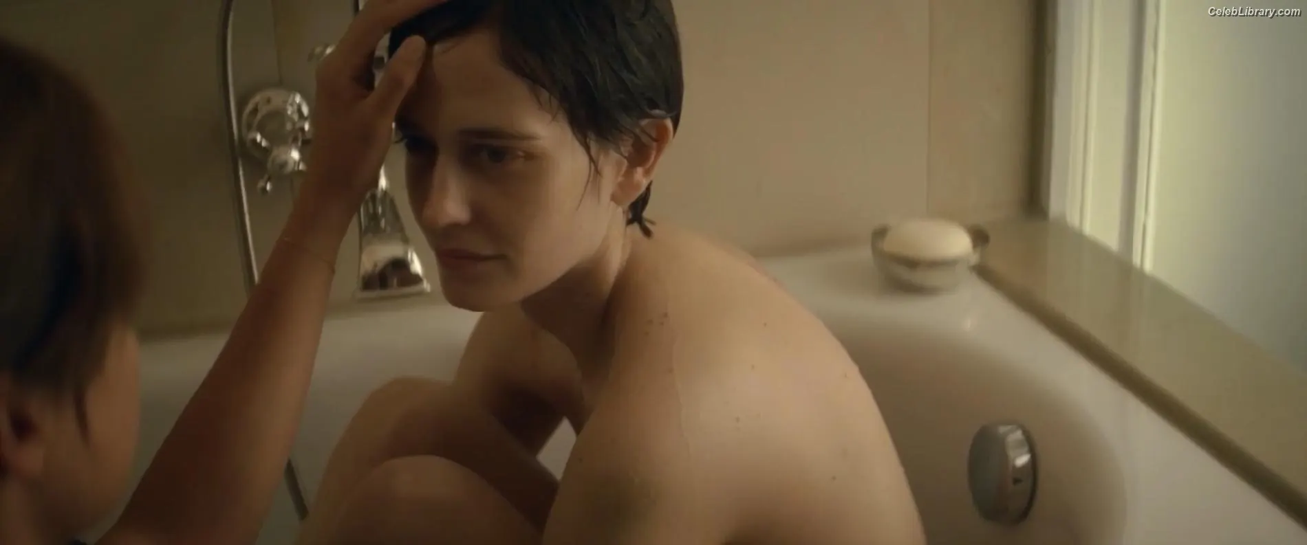 Eva Green photo 23 of 371