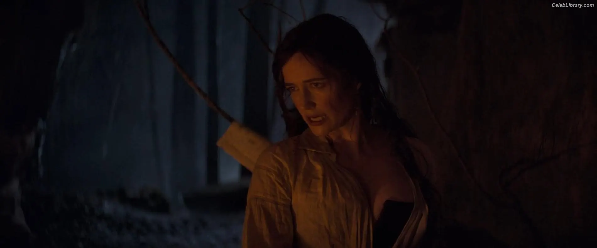 Eva Green photo 9 of 371