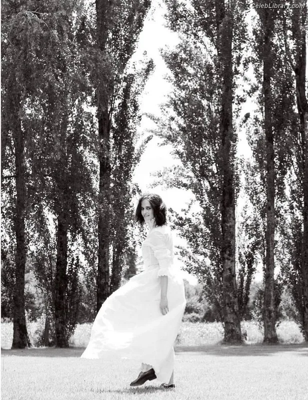 Eva Green photo 1 of 372
