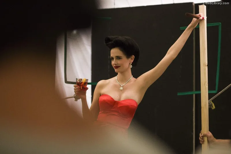 Eva Green photo 9 of 372