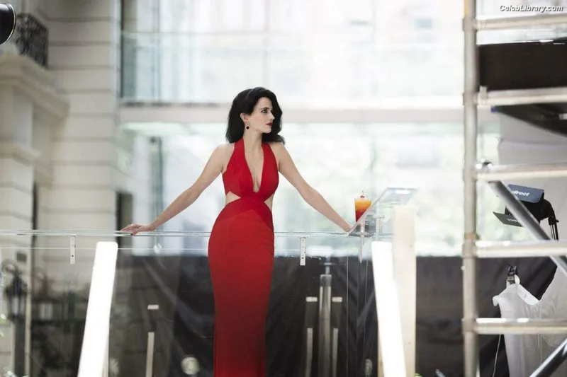 Eva Green photo 19 of 372