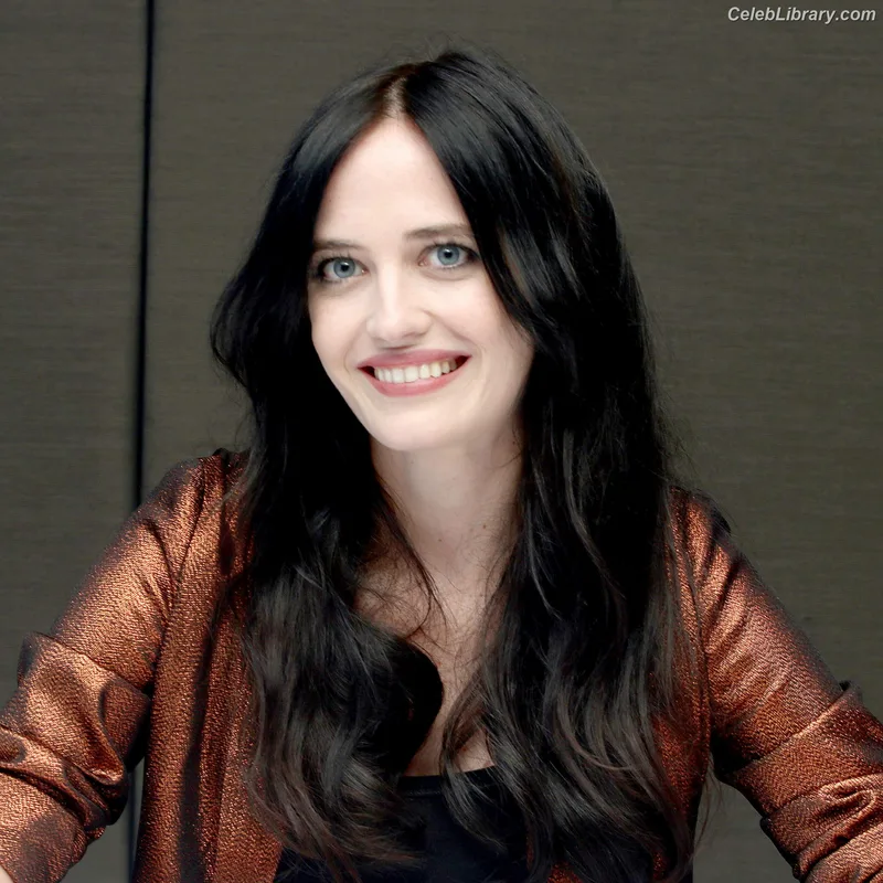 Eva Green photo 5 of 372