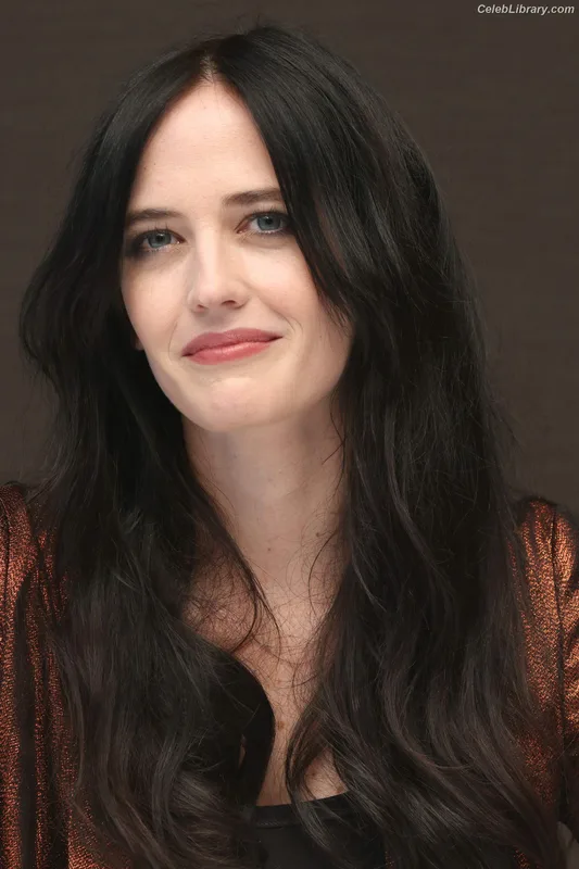 Eva Green photo 18 of 372