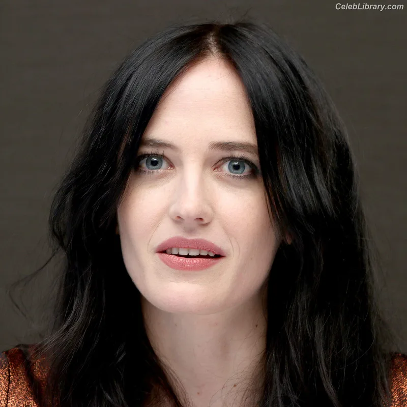 Eva Green photo 20 of 372