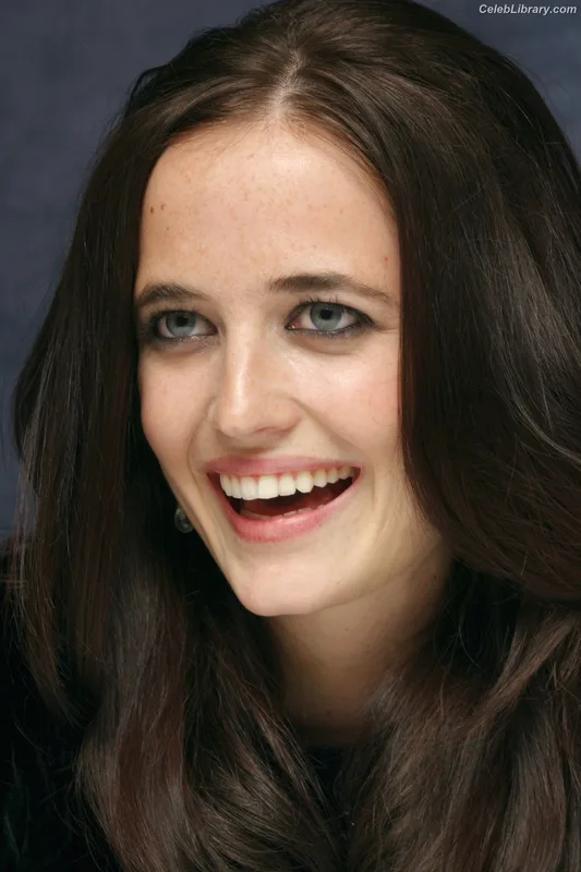 Eva Green photo 1 of 372