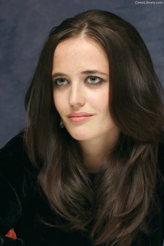 Eva Green photo 2 of 372