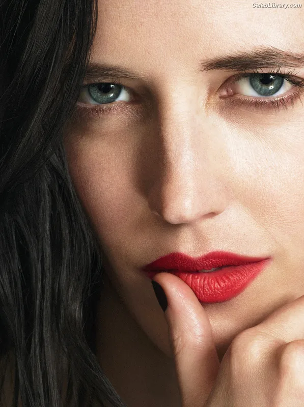 Eva Green photo 9 of 372