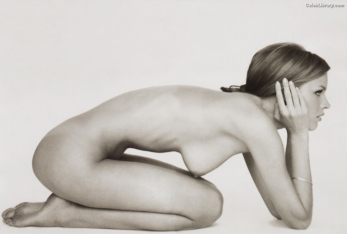 Eva Herzigova photo 5 of 62