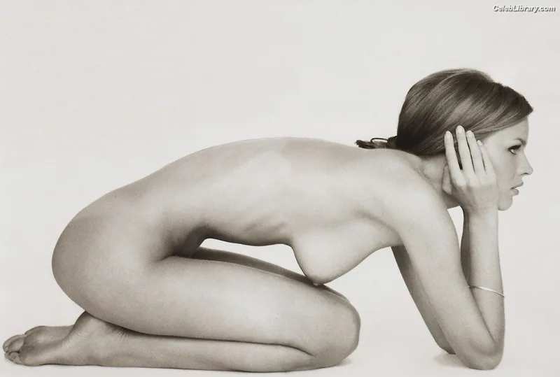 Eva Herzigova photo 5 of 62