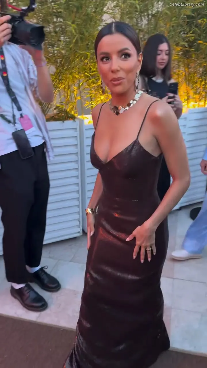 Eva Longoria photo 17 of 794