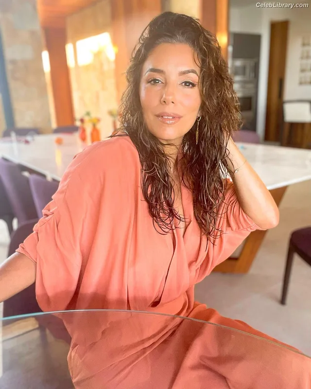 Eva Longoria photo 22 of 793