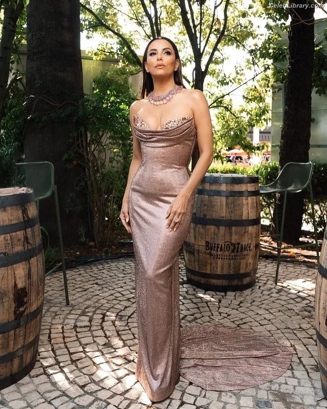 Eva Longoria photo 3 of 793
