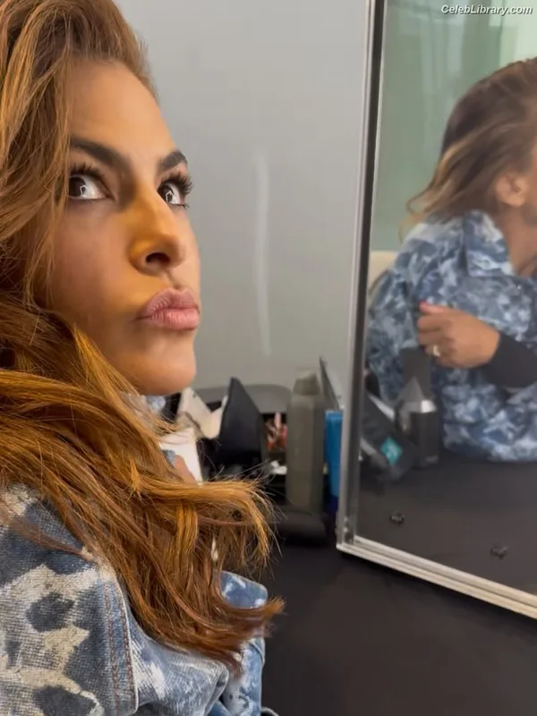 Eva Mendes photo 21 of 311
