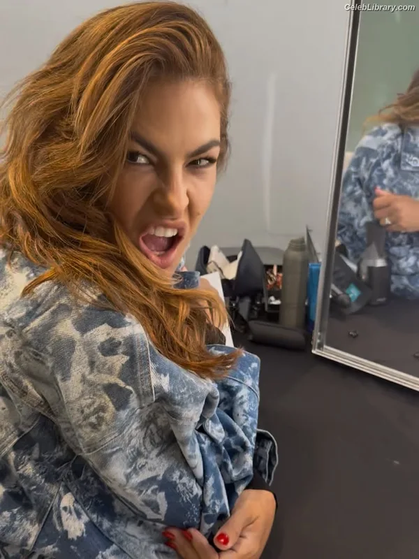 Eva Mendes photo 22 of 311