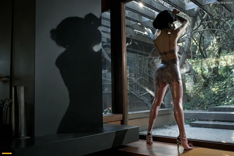 Eva Mendes photo 1 of 311