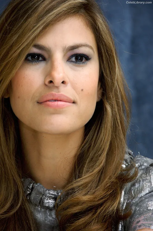 Eva Mendes photo 13 of 311