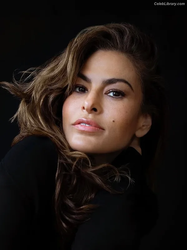 Eva Mendes photo 10 of 311
