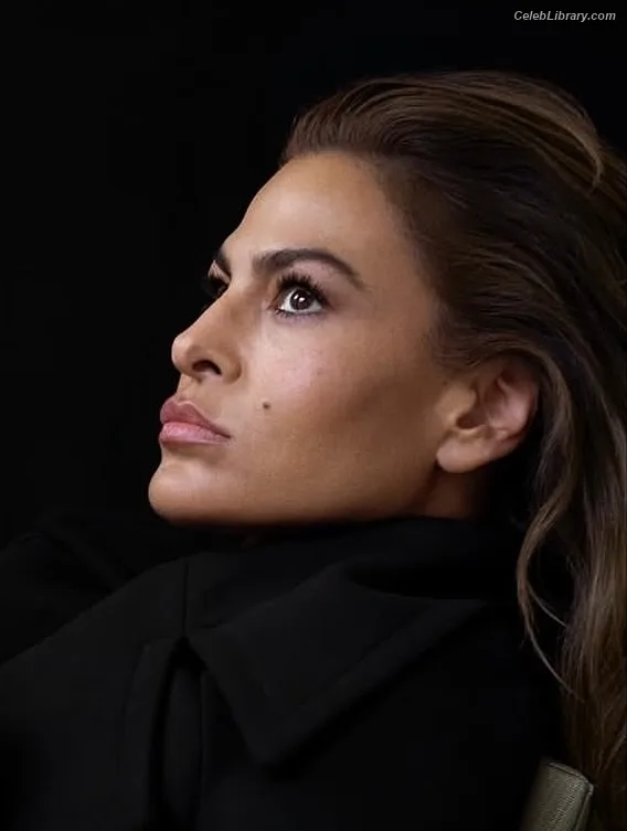 Eva Mendes photo 11 of 311