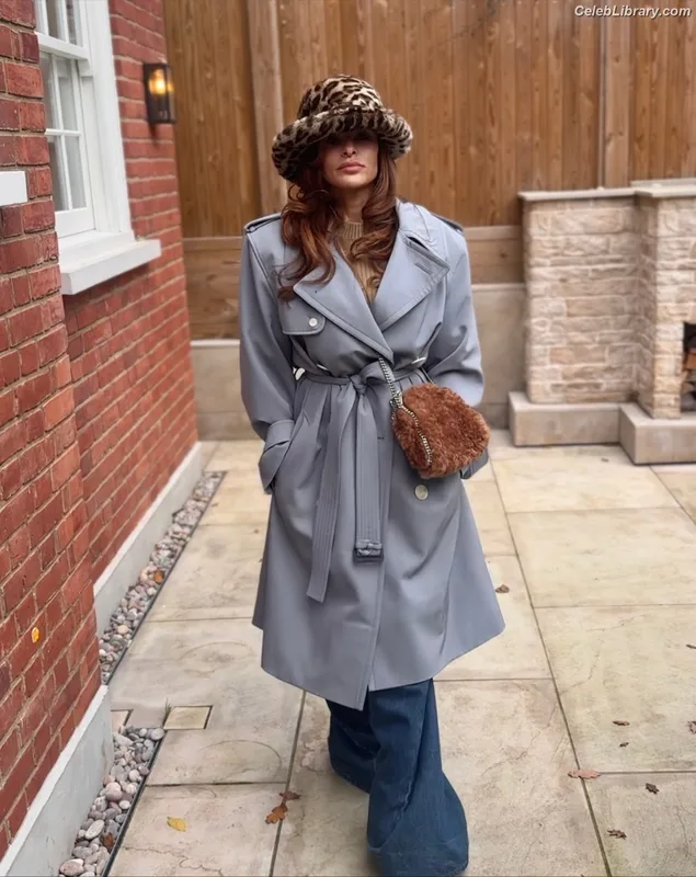 Eva Mendes photo 17 of 311