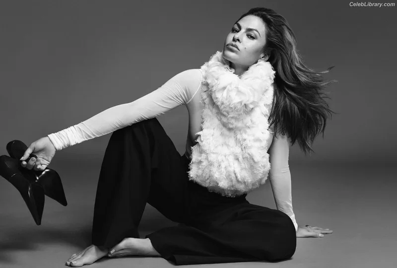 Eva Mendes photo 17 of 311
