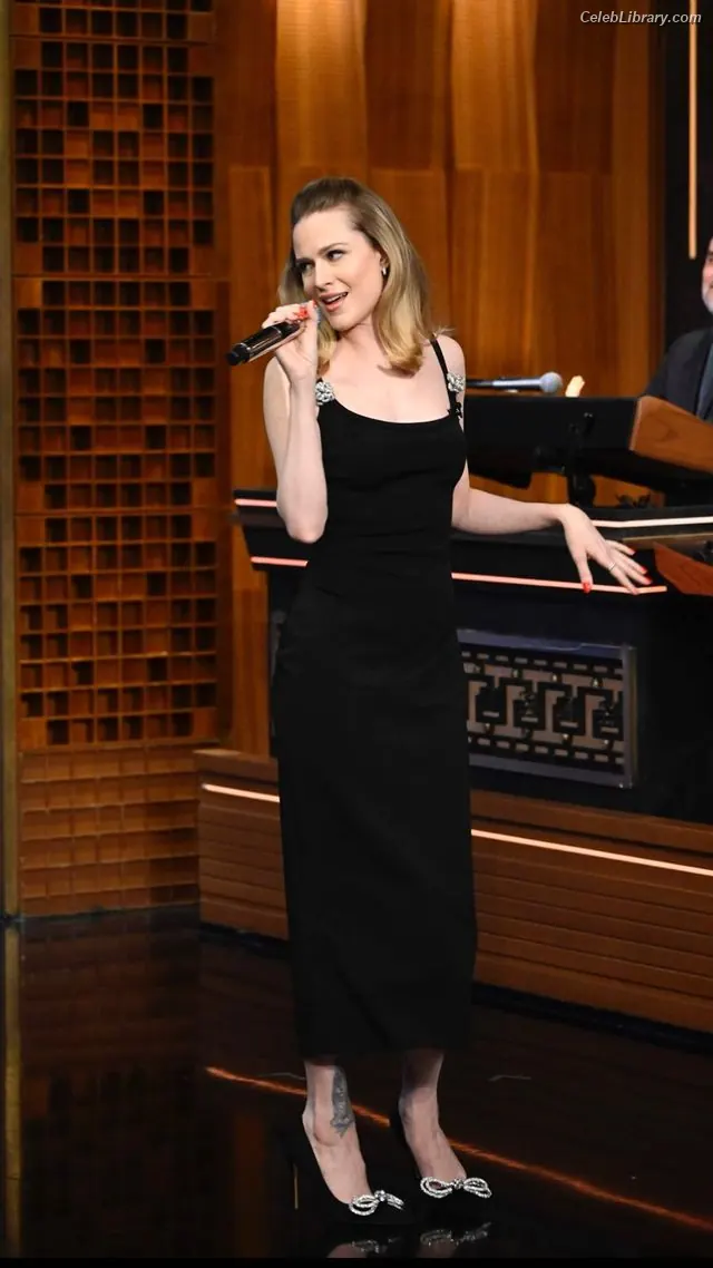 Evan Rachel Wood photo 6 of 74